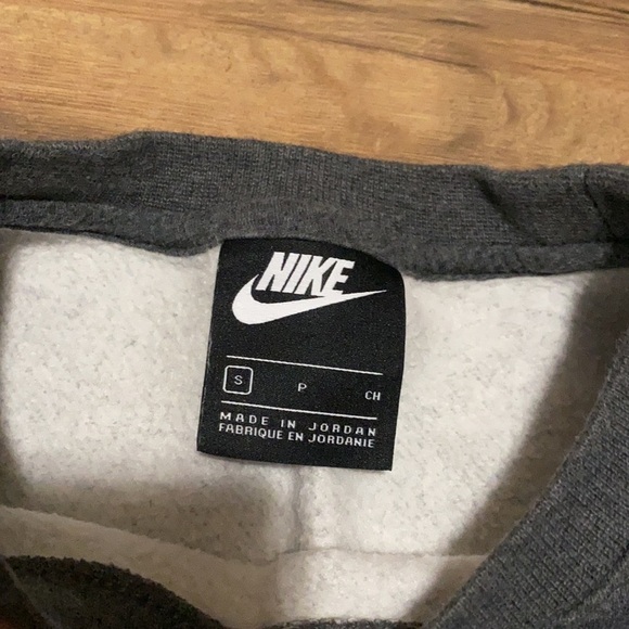 Nike crewneck - Picture 3 of 3